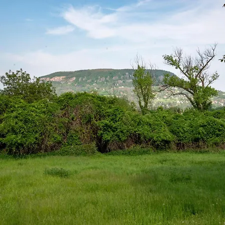 Nosztalgia Nyaralohaz