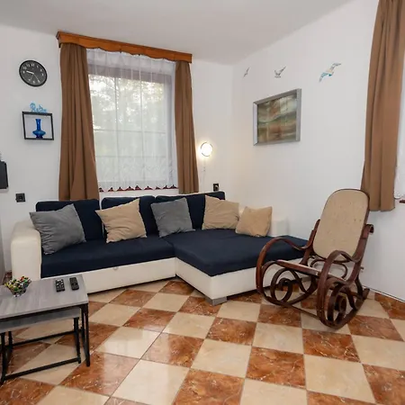 Nosztalgia Nyaralohaz * Szigliget