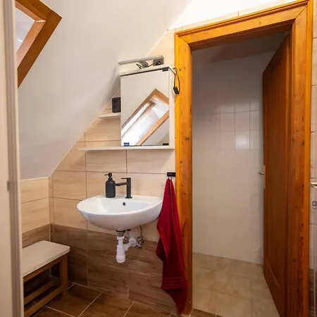 Nosztalgia Nyaralohaz *