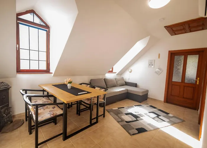 Feriehus Nosztalgia Nyaralohaz Szigliget