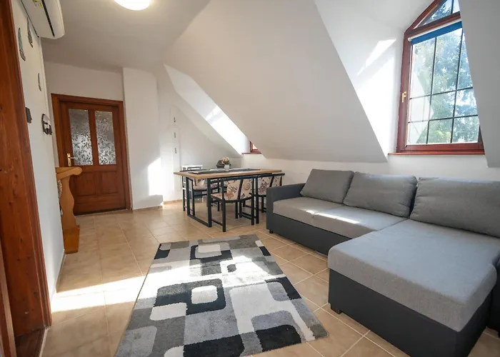 Nosztalgia Nyaralohaz Feriehus Szigliget